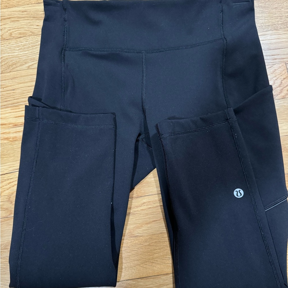 Lululemon Athletica Capri 6 NWOT